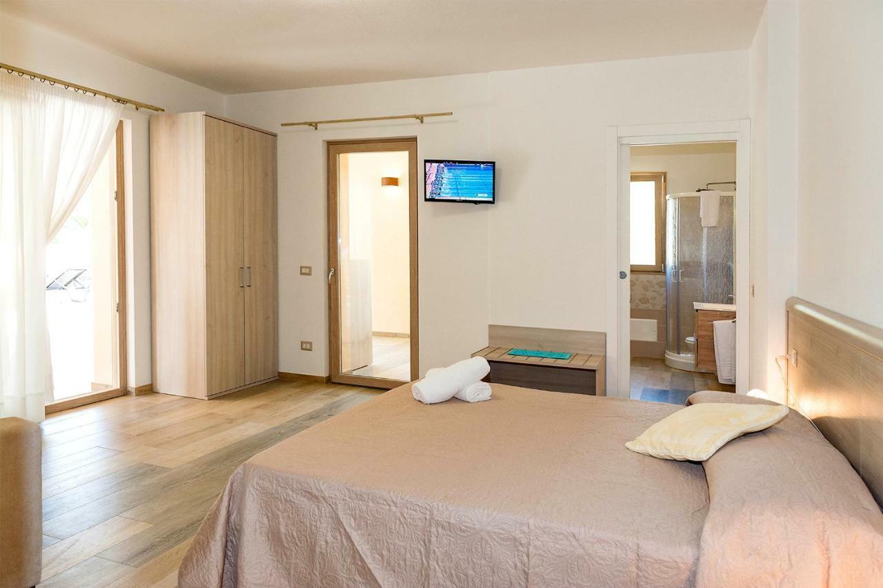 Molarotto Camere Con Angolo Cottura San Teodoro  Εξωτερικό φωτογραφία